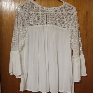 GAP 3/4 bell sleeve top